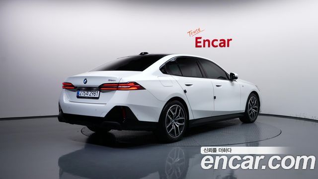 BMW 5 Series (G60) 520i M Sport 2025 — фото 2