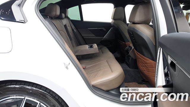 BMW 5 Series (G60) 520i M Sport 2025 — фото 15