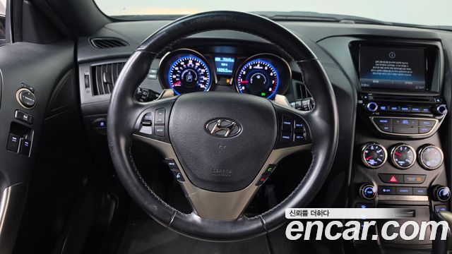 Hyundai Genesis Coupe 2.0 Export 2014 — фото 12