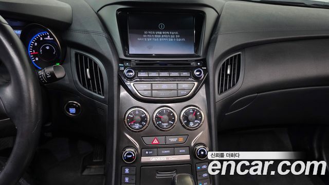Hyundai Genesis Coupe 2.0 Export 2014 — фото 13
