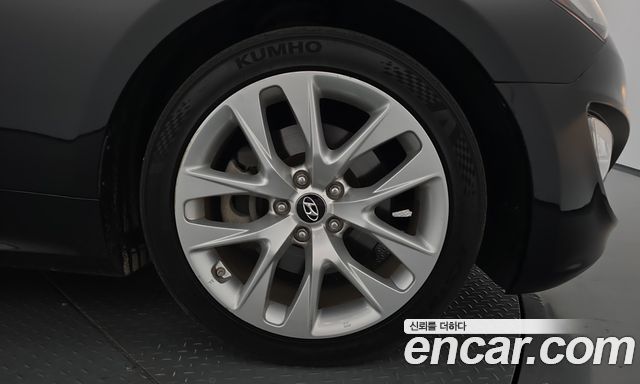 Hyundai Genesis Coupe 2.0 Export 2014 — фото 21