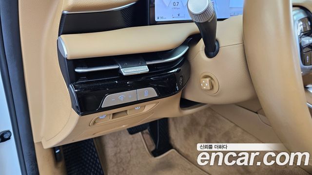 Genesis G80 (RG3) Gasoline 2.5 Turbo AWD 2025 — фото 16