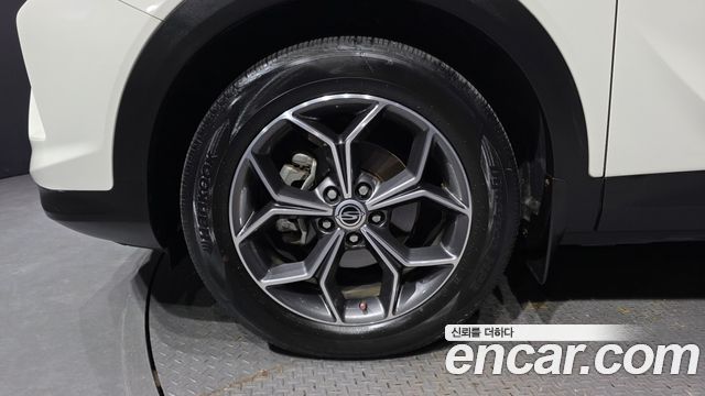 KG Mobility (SsangYong) Beautiful Korando Gasoline 1.5 2WD C5 Plus 2020 — фото 5