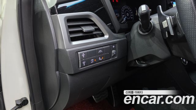 KG Mobility (SsangYong) Beautiful Korando Gasoline 1.5 2WD C5 Plus 2020 — фото 27