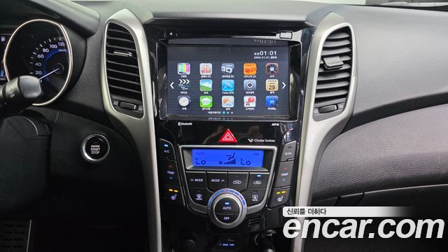 Hyundai i30 (New) Diesel 1.6 VGT Extreme 2012 — фото 14