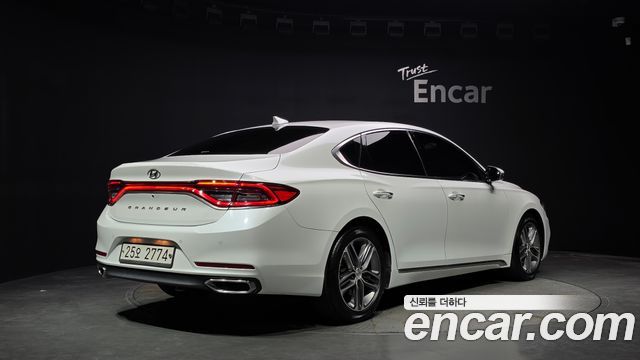 Hyundai Grandeur (IG) 2.4 Premium Special 2018 — фото 2