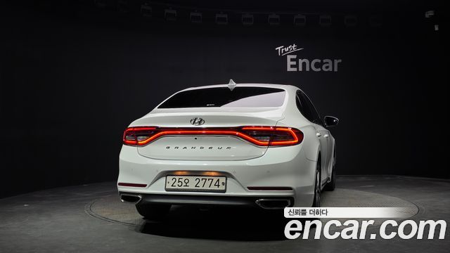 Hyundai Grandeur (IG) 2.4 Premium Special 2018 — фото 4