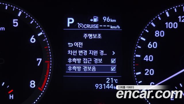 Hyundai Grandeur (IG) 2.4 Premium Special 2018 — фото 16