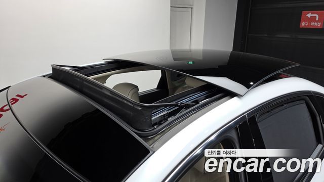 Genesis G80 (RG3) Gasoline 2.5 Turbo AWD 2025 — фото 28