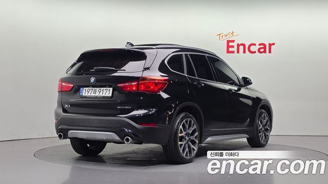 BMW X1 (F48) xDrive 20i xLine 2022 — фото 2