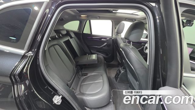 BMW X1 (F48) xDrive 20i xLine 2022 — фото 18