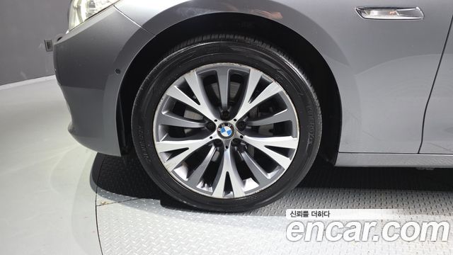 BMW 5 Series GT (F07) GT 30d 2013 — фото 5