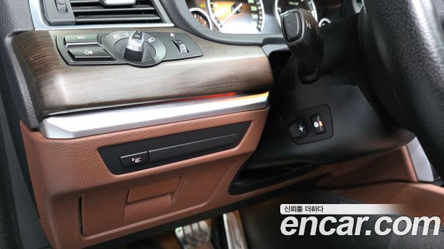 BMW 5 Series GT (F07) GT 30d 2013 — фото 14