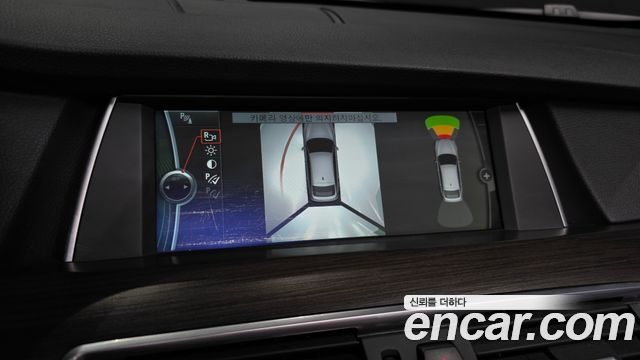 BMW 5 Series GT (F07) GT 30d 2013 — фото 16