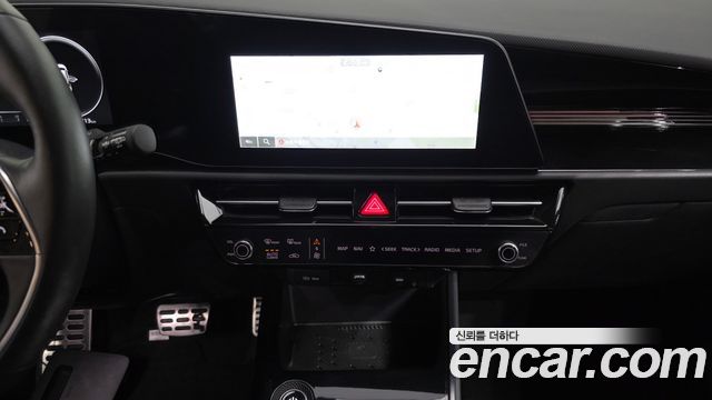 Kia Niro EV Earth 2024 — фото 13