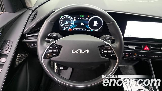 Kia Niro EV Earth 2024 — фото 14