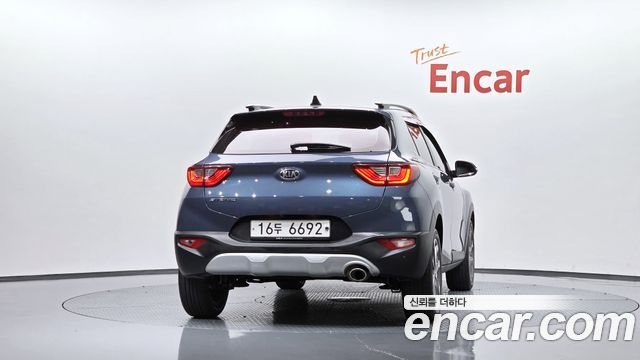 Kia Stonic 1.4 Prestige 2019 — фото 4