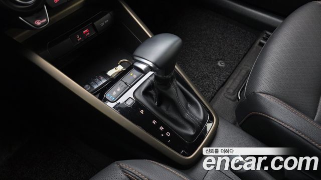Kia Stonic 1.4 Prestige 2019 — фото 9
