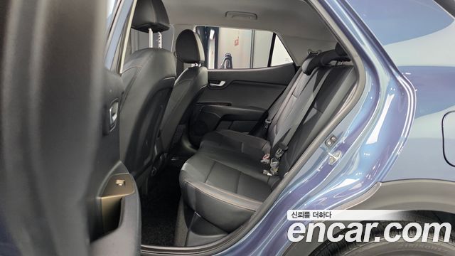 Kia Stonic 1.4 Prestige 2019 — фото 12