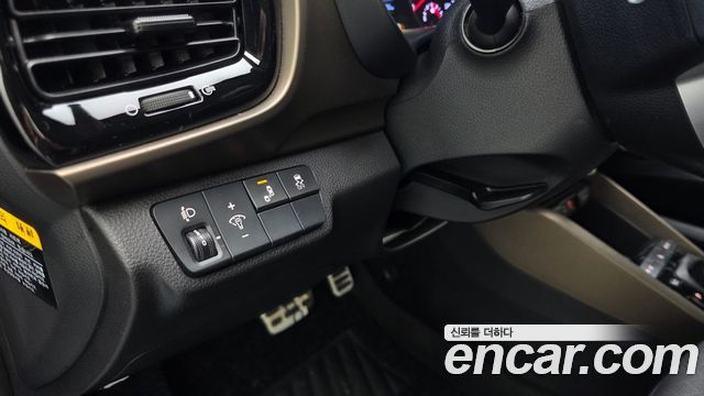 Kia Stonic 1.4 Prestige 2019 — фото 17