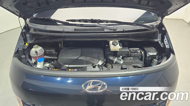 Hyundai Staria Tourer 11-Seater Modern 2022 — фото 6