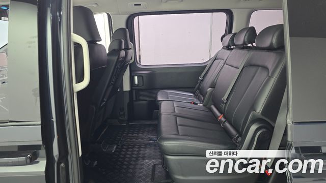 Hyundai Staria Tourer 11-Seater Modern 2022 — фото 12