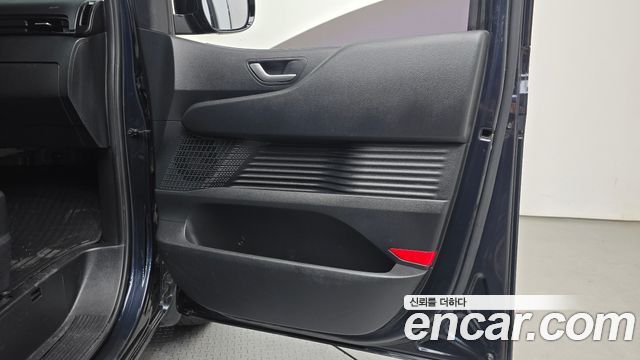 Hyundai Staria Tourer 11-Seater Modern 2022 — фото 24