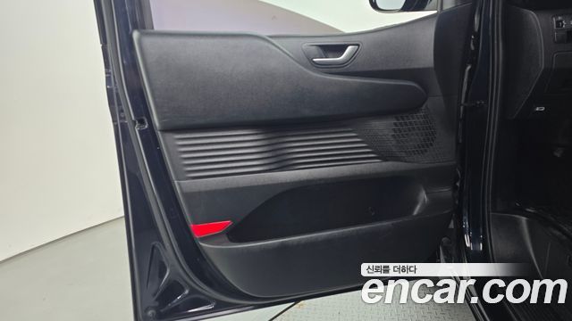 Hyundai Staria Tourer 11-Seater Modern 2022 — фото 25