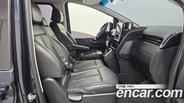 Hyundai Staria Tourer 11-Seater Modern 2022 — фото 26