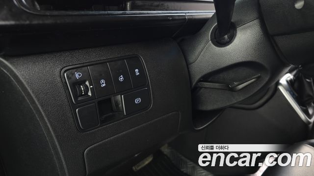 Hyundai Staria Tourer 11-Seater Modern 2022 — фото 27