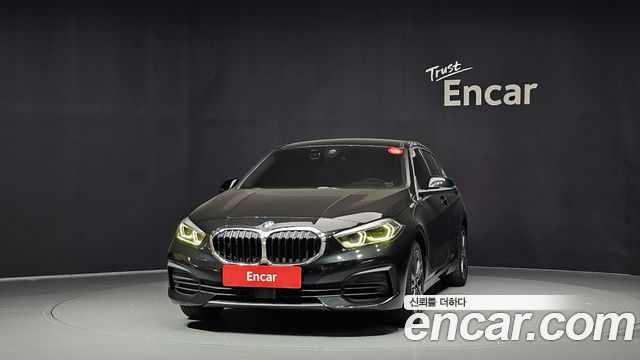 BMW 1 Series (F40) 120i Advantage 2022 — фото 3