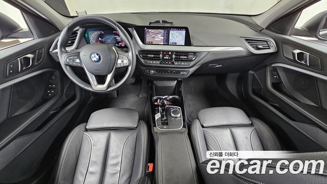 BMW 1 Series (F40) 120i Advantage 2022 — фото 7