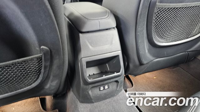 BMW 1 Series (F40) 120i Advantage 2022 — фото 31