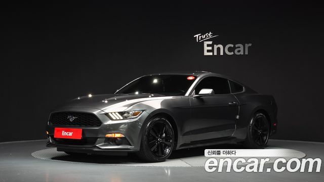 Ford Mustang Coupe