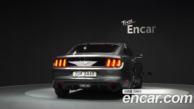Ford Mustang Coupe 2015 — фото 4