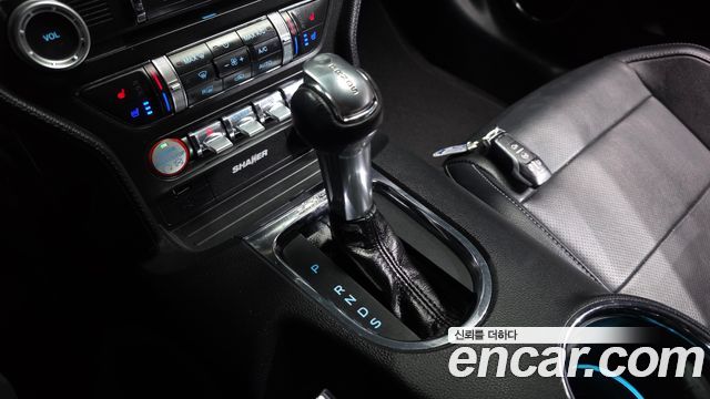 Ford Mustang Coupe 2015 — фото 9