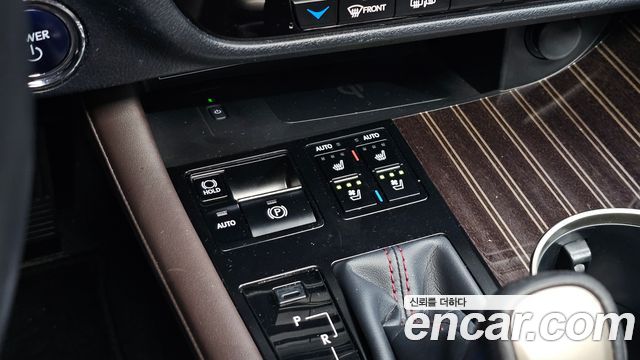 Lexus RX450h (IV) Executive 2019 — фото 36