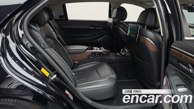 Genesis G90 3.8 AWD Prestige 2020 — фото 12
