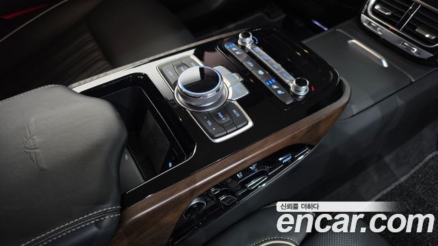 Genesis G90 3.8 AWD Prestige 2020 — фото 19