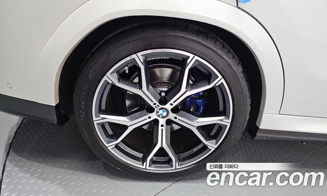 BMW X6 (G06) xDrive40i M Sport 2022 — фото 5