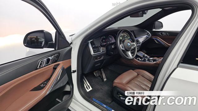 BMW X6 (G06) xDrive40i M Sport 2022 — фото 11