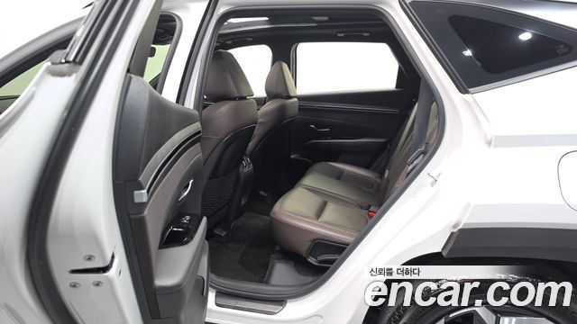 Hyundai Tucson (NX4) Gasoline 1.6 Turbo 2WD Inspiration 2022 — фото 26