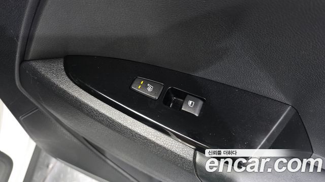 Kia Sportage (V) Diesel 2.0 2WD Nobleless Gravity 2022 — фото 19