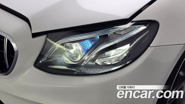 Mercedes-Benz E-Class (W213) E220d Coupe 2017 — фото 28
