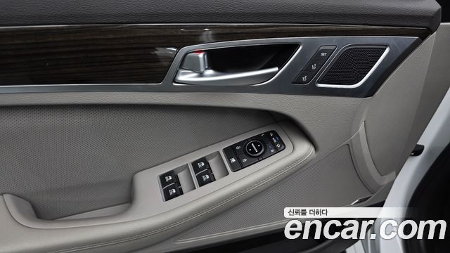 Hyundai Genesis (DH) G330 Premium AWD 2016 — фото 17