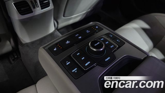 Hyundai Genesis (DH) G330 Premium AWD 2016 — фото 19