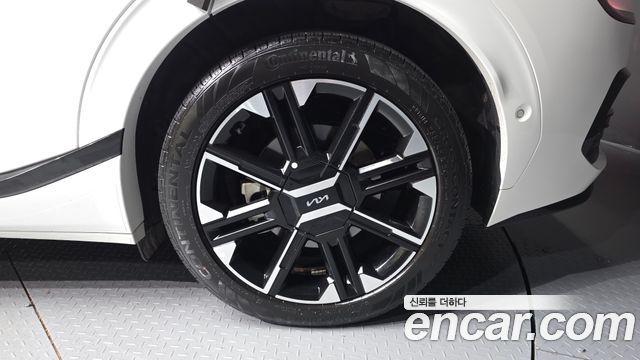 Kia EV6 Long Range 4WD GT Line 2025 — фото 5