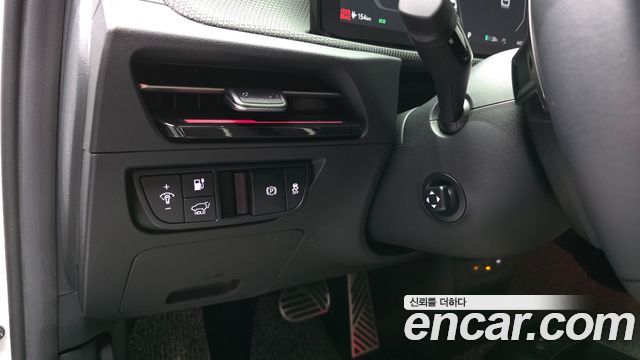Kia EV6 Long Range 4WD GT Line 2025 — фото 31