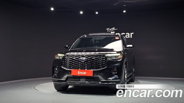 Ford Explorer (VI) 2.3 ST-Line 4WD 2025 — фото 3