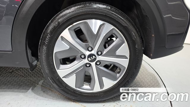 Kia Niro EV Noblesse 2019 — фото 5